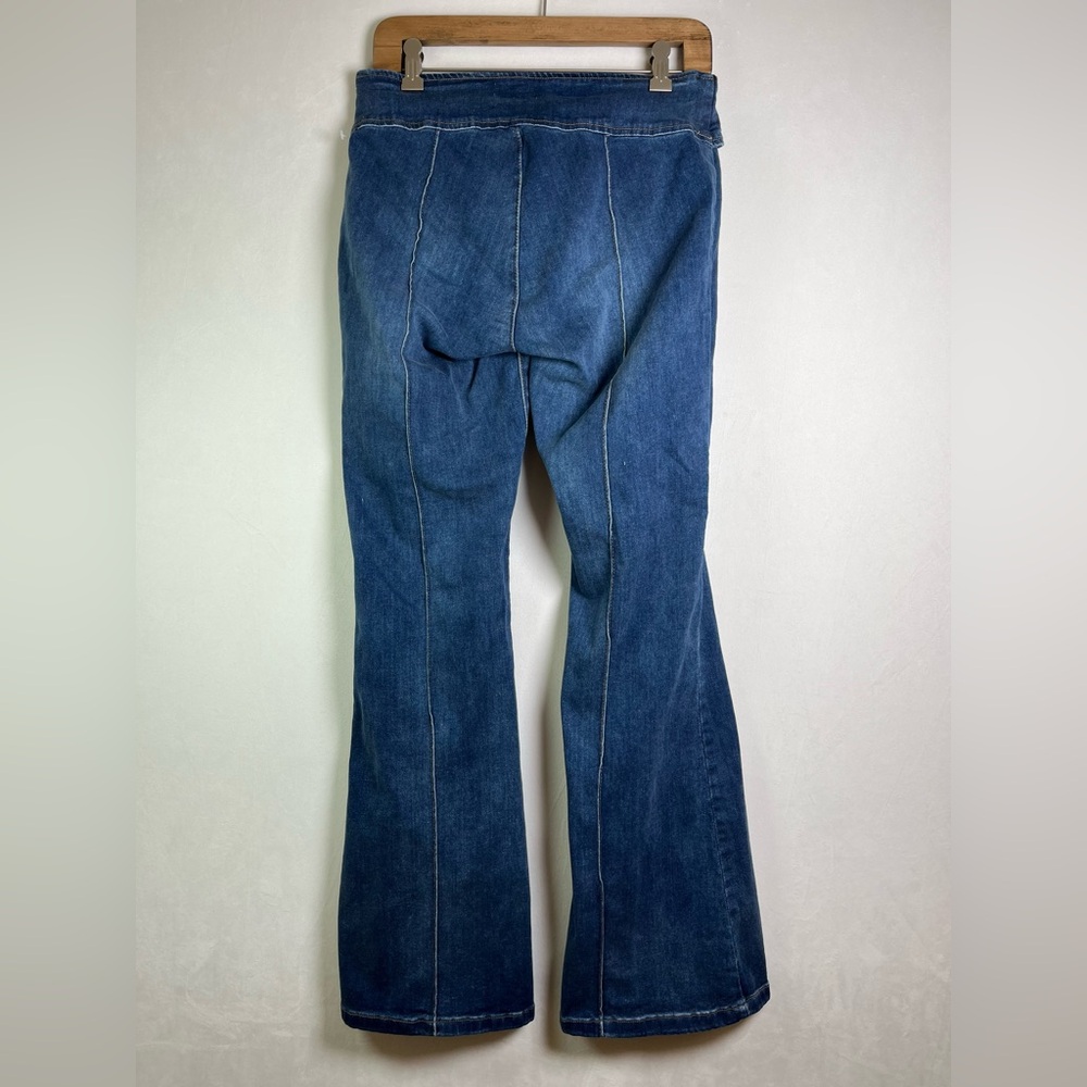 White Fox Belted Flare Jeans Women’s Size S 100% Cotton Y2K Boho Retro Style - Picture 3 of 8